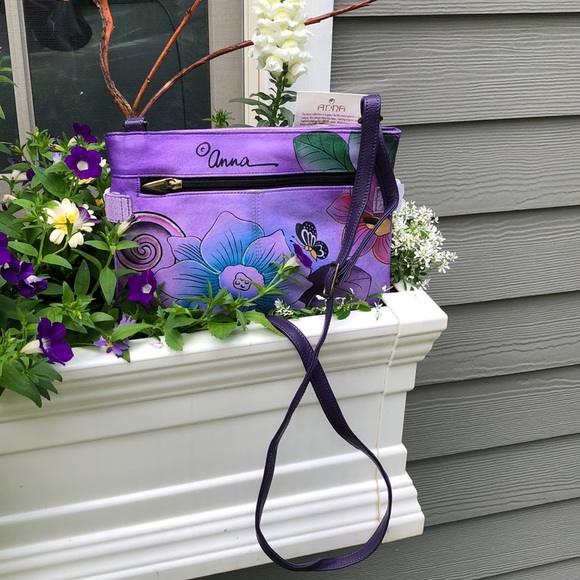 Anuschka medium cross body handbag. - Picture 3 of 5